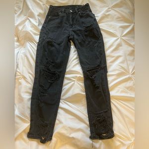 Black ripped American eagle outfitters mom jeans
